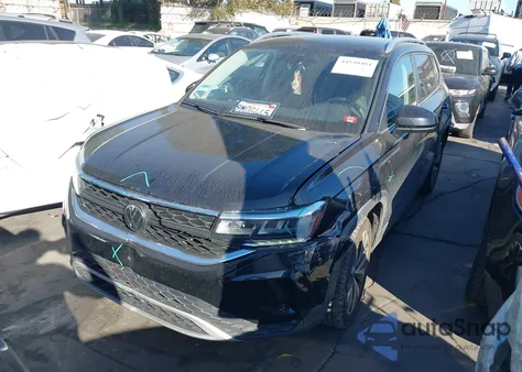 2024 Volkswagen Taos 1.5T Se из США, поврежденный, VIN 3VVSX7B27RM064608